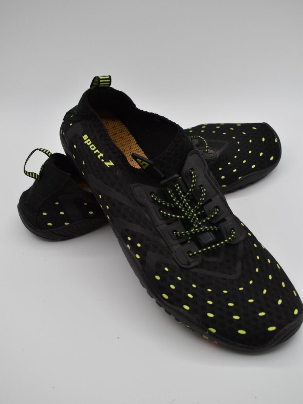 Sport.Z Mens Size 44 Barefoot Water Shoes Black Neon Green Aqua Swim Beach Athle